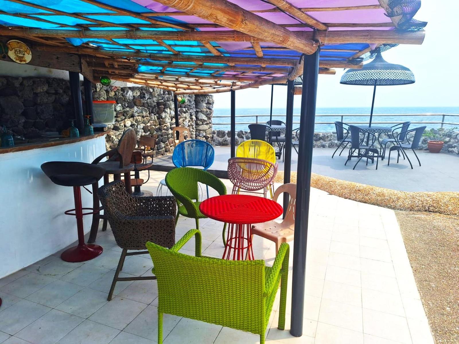 Utopia Island Resort Batangas Luaran gambar